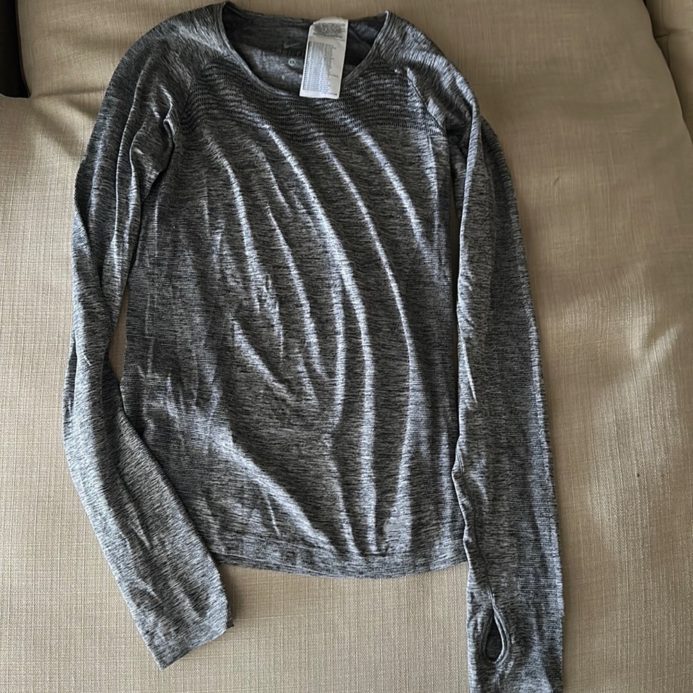 Nike long sleeve top